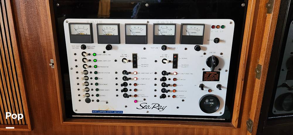 Slide: The Image of Sea Ray 390 Express Cruiser 1987 - 14929975