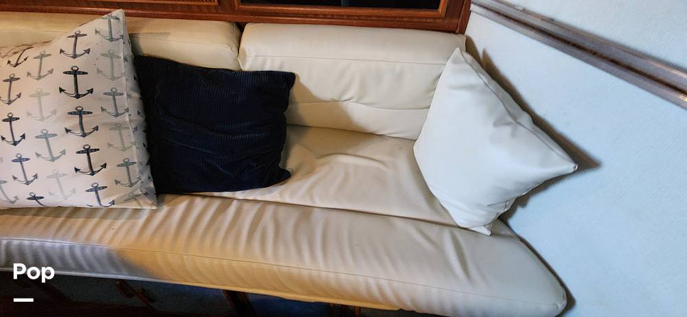 Slide: The Image of Sea Ray 390 Express Cruiser 1987 - 14929978