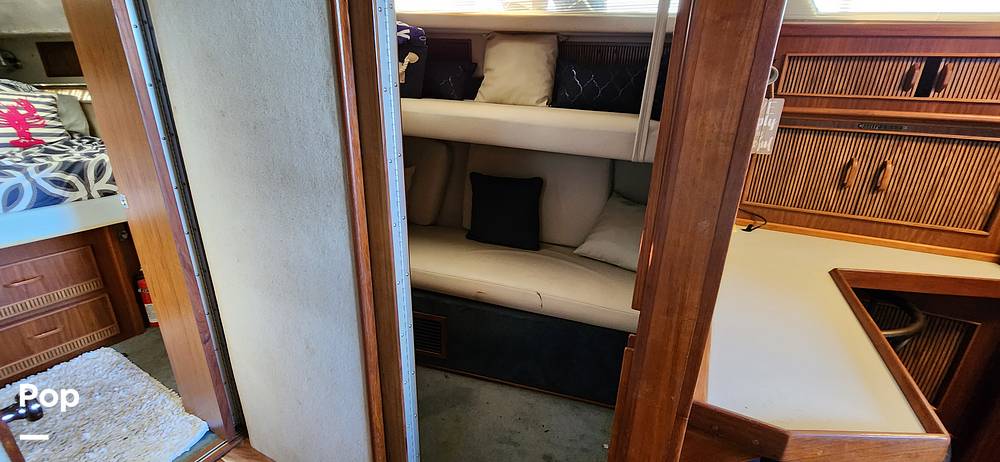 Slide: The Image of Sea Ray 390 Express Cruiser 1987 - 14929981