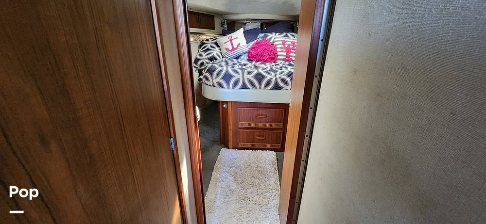 Slide: The Image of Sea Ray 390 Express Cruiser 1987 - 14929985