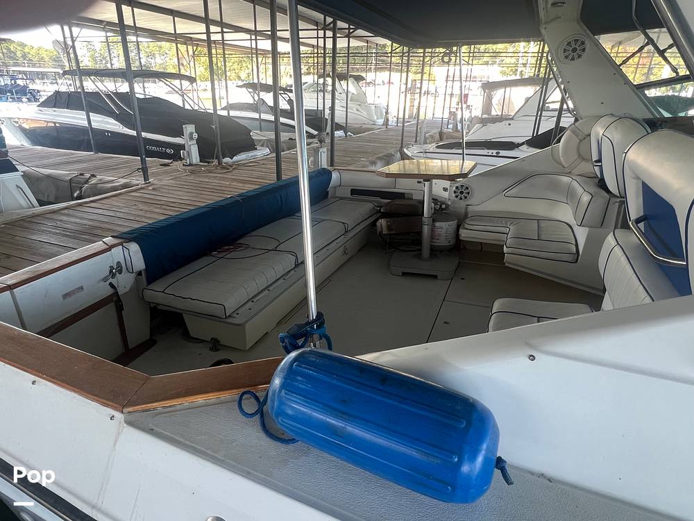 Slide: The Image of Sea Ray 390 Express Cruiser 1989 - 16