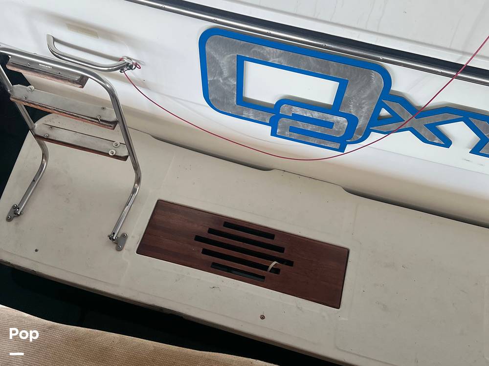 Slide: The Image of Sea Ray 390 Express Cruiser 1989 - 17