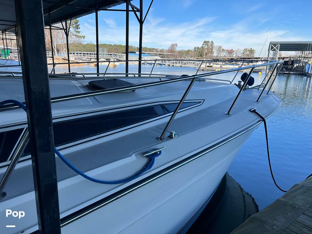 Slide: The Image of Sea Ray 390 Express Cruiser 1989 - 49