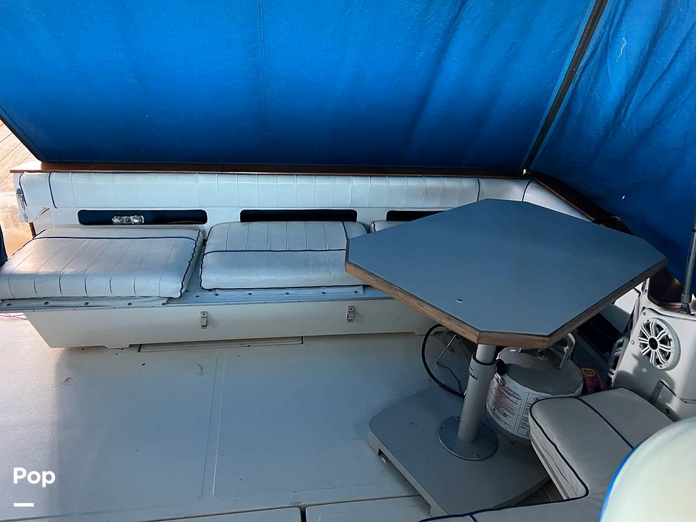 Slide: The Image of Sea Ray 390 Express Cruiser 1989 - 55