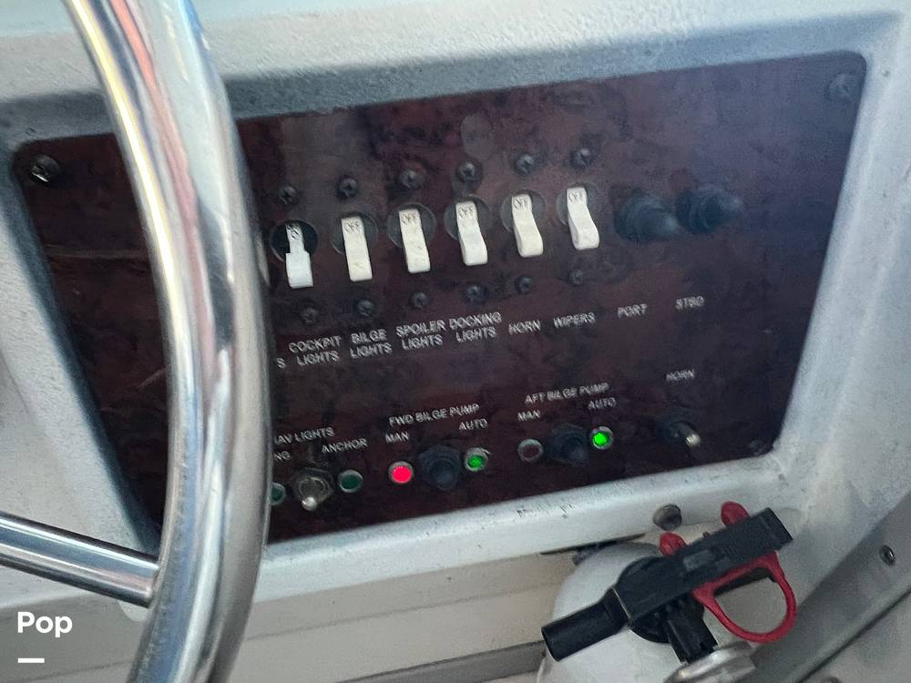 Slide: The Image of Sea Ray 390 Express Cruiser 1989 - 62