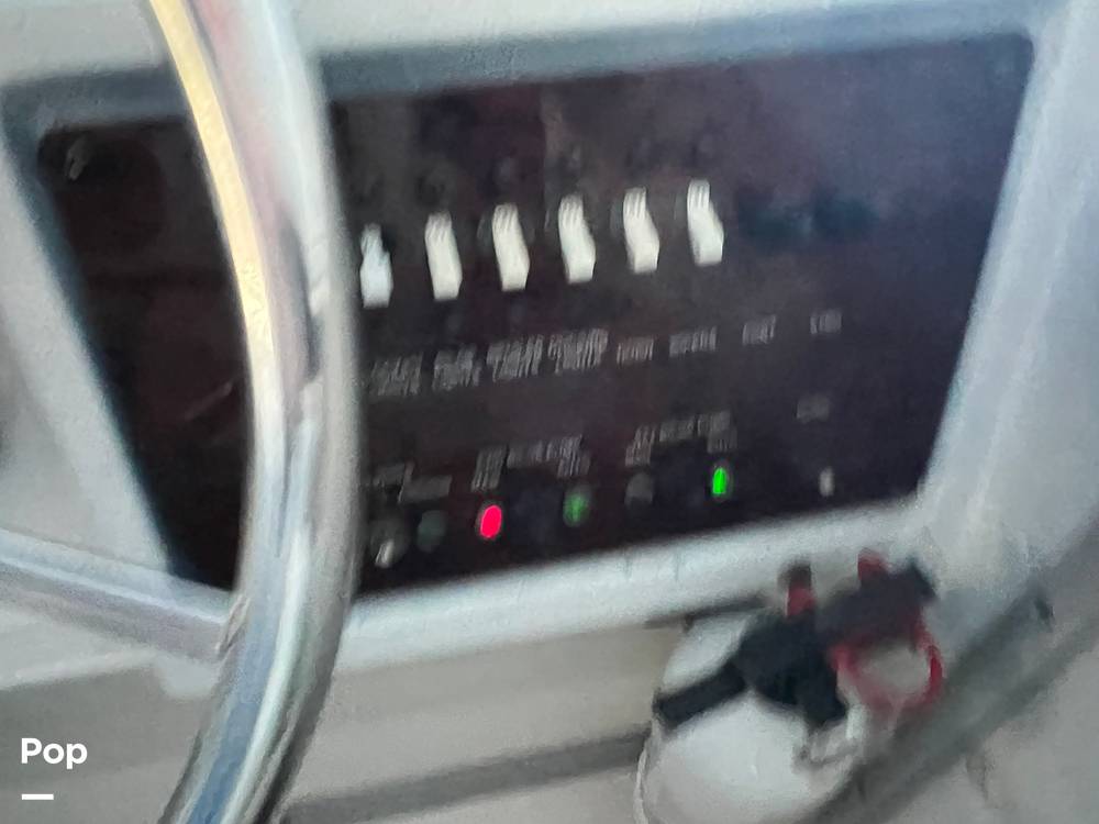 Slide: The Image of Sea Ray 390 Express Cruiser 1989 - 65