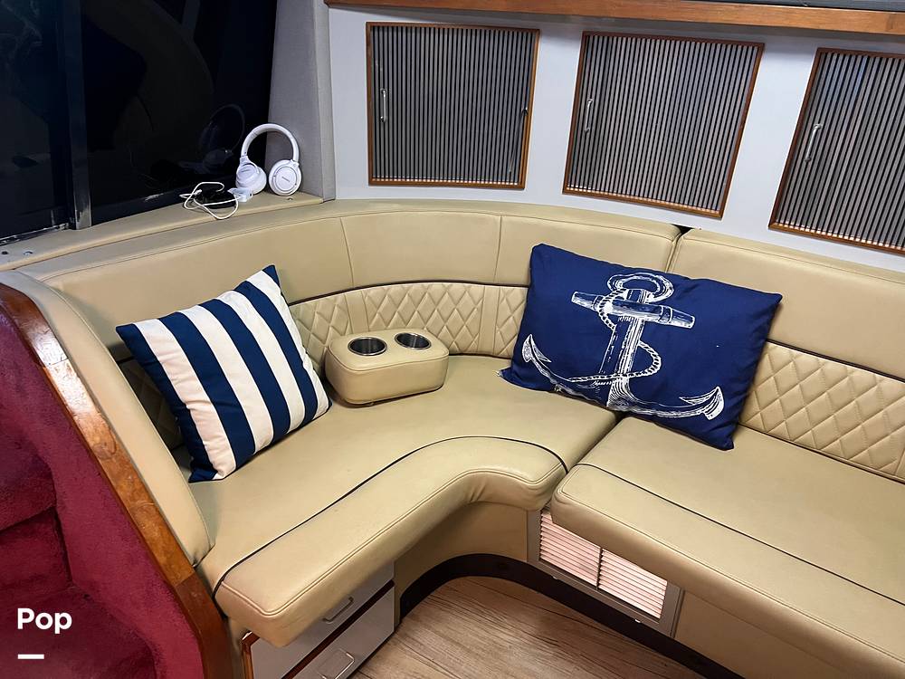 Slide: The Image of Sea Ray 390 Express Cruiser 1989 - 77