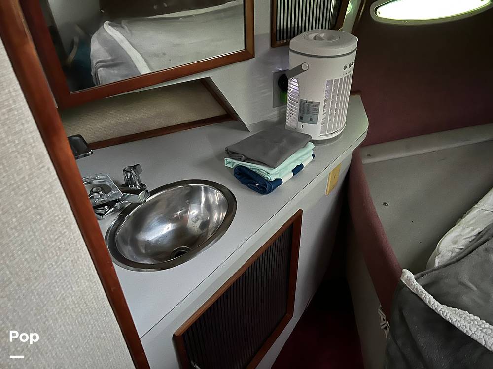 Slide: The Image of Sea Ray 390 Express Cruiser 1989 - 82