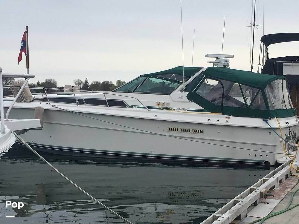 Slide: The Image of Sea Ray 390 Express Cruiser 1990 - 13270376
