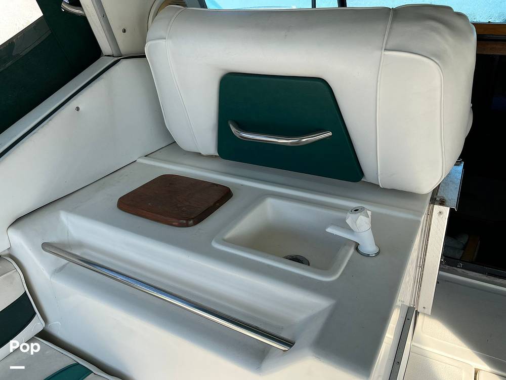 Slide: The Image of Sea Ray 390 Express Cruiser 1990 - 13270241