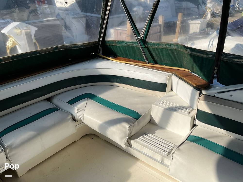 Slide: The Image of Sea Ray 390 Express Cruiser 1990 - 13270243