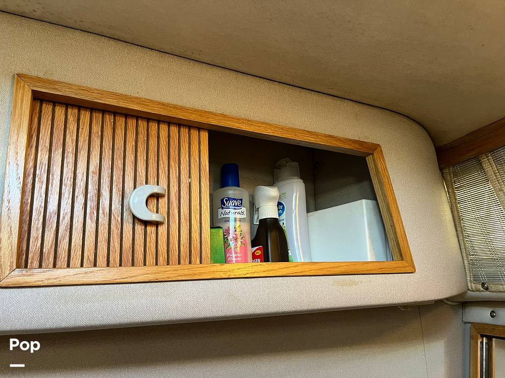 Slide: The Image of Sea Ray 390 Express Cruiser 1990 - 13270261