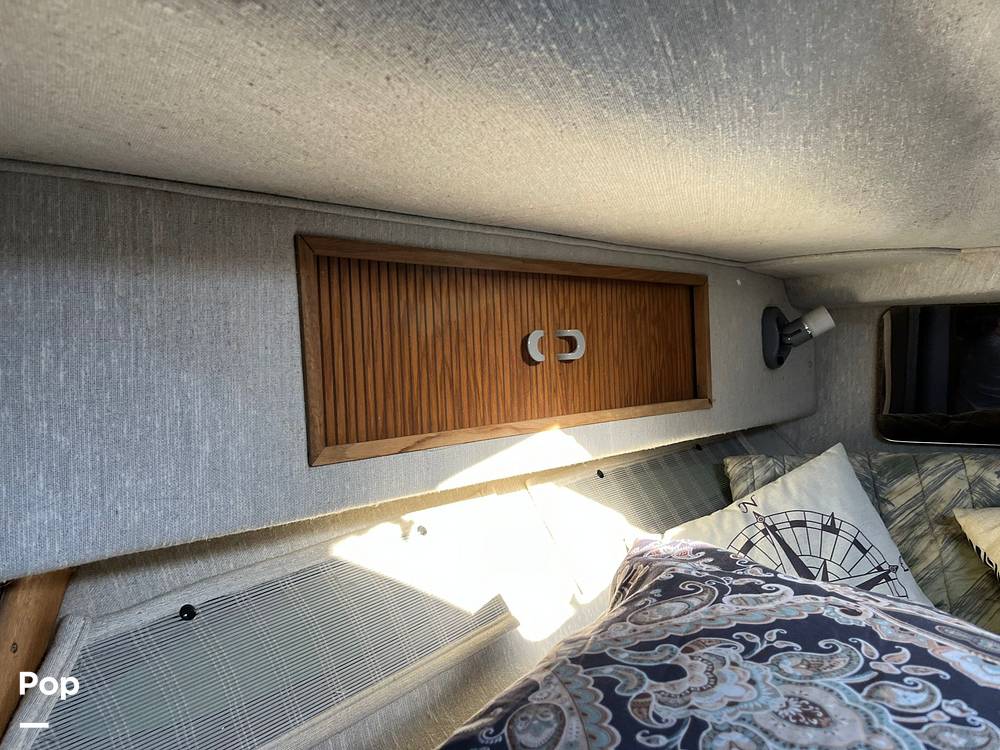 Slide: The Image of Sea Ray 390 Express Cruiser 1990 - 13270262