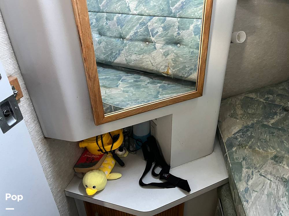 Slide: The Image of Sea Ray 390 Express Cruiser 1990 - 13270268