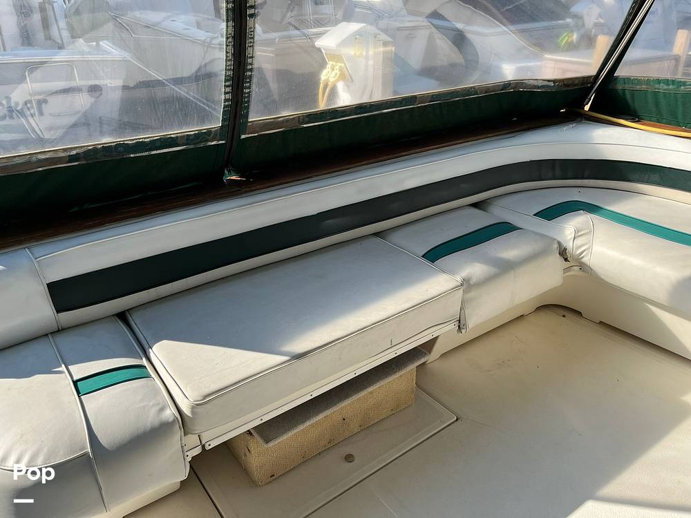 Slide: The Image of Sea Ray 390 Express Cruiser 1990 - 13270309