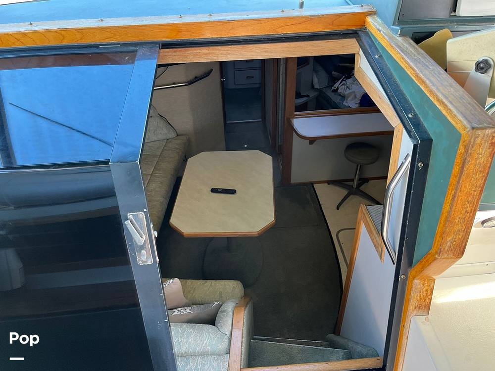 Slide: The Image of Sea Ray 390 Express Cruiser 1990 - 13270315