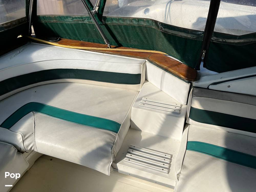 Slide: The Image of Sea Ray 390 Express Cruiser 1990 - 13270321