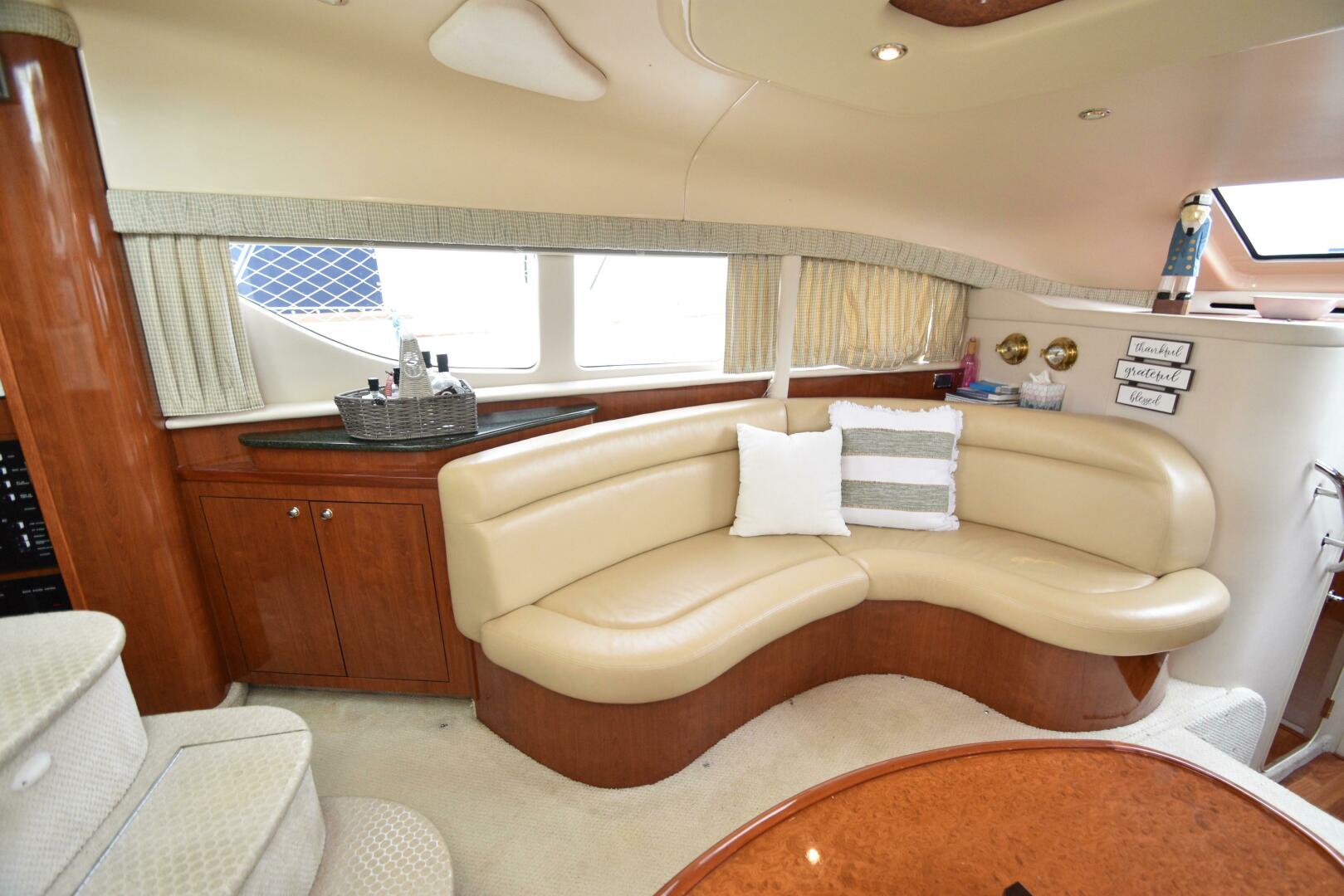 Slide: The Image of Sea Ray 390 Motor Yacht 2003 - 4505769