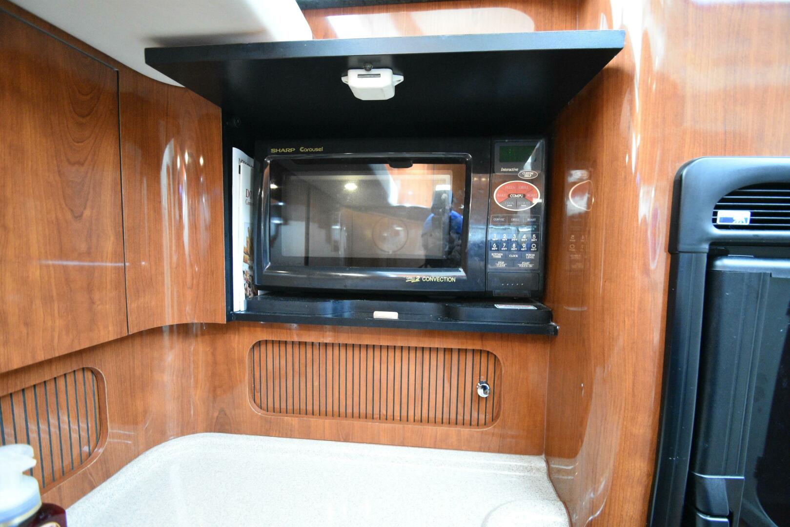 Slide: The Image of Sea Ray 390 Motor Yacht 2003 - 4505778