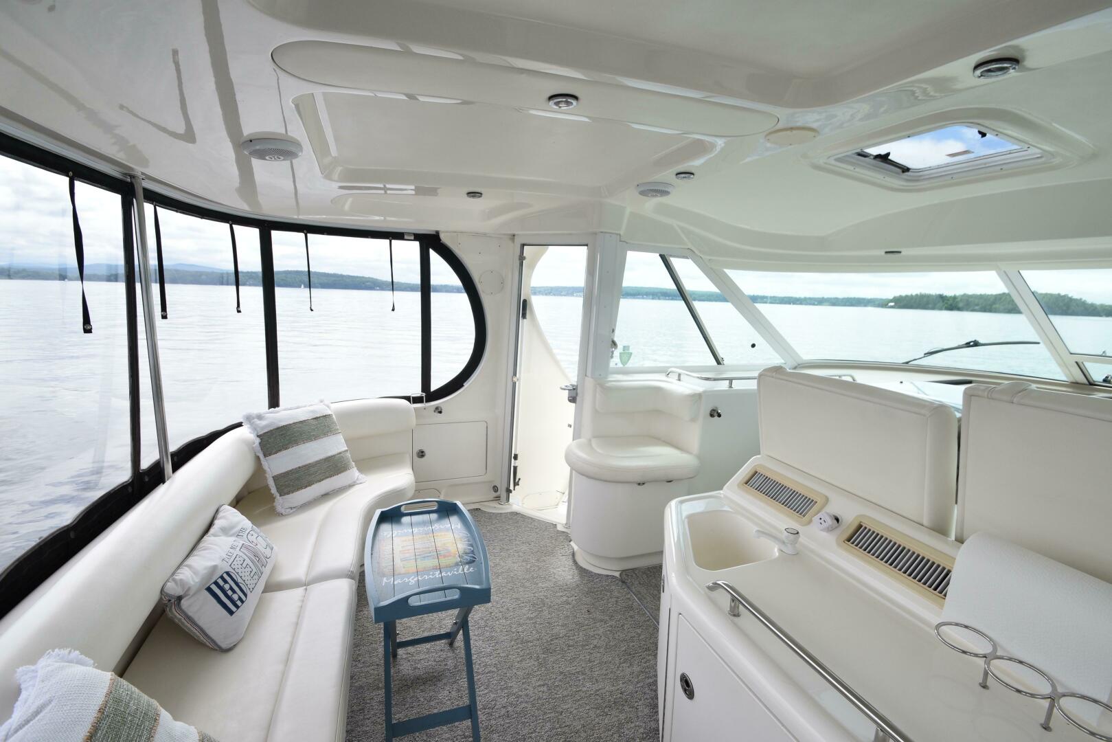 Slide: The Image of Sea Ray 390 Motor Yacht 2003 - 4505793
