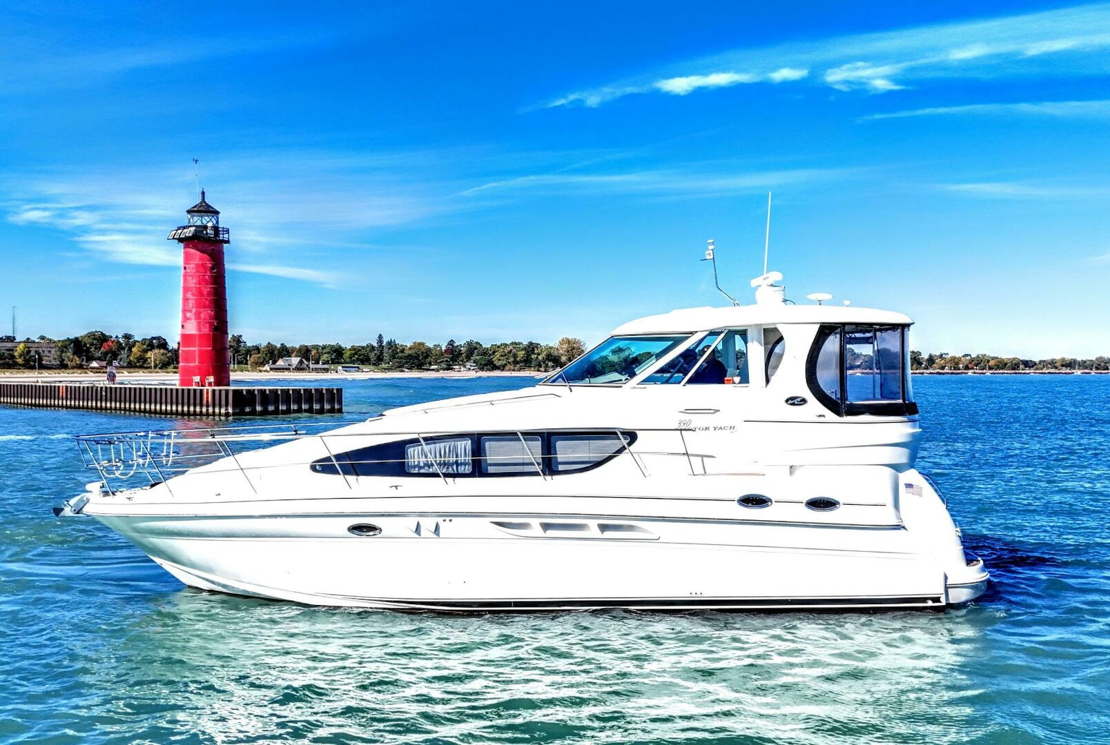 Slide: The Image of Sea Ray 390 Motor Yacht 2004 - 4772280