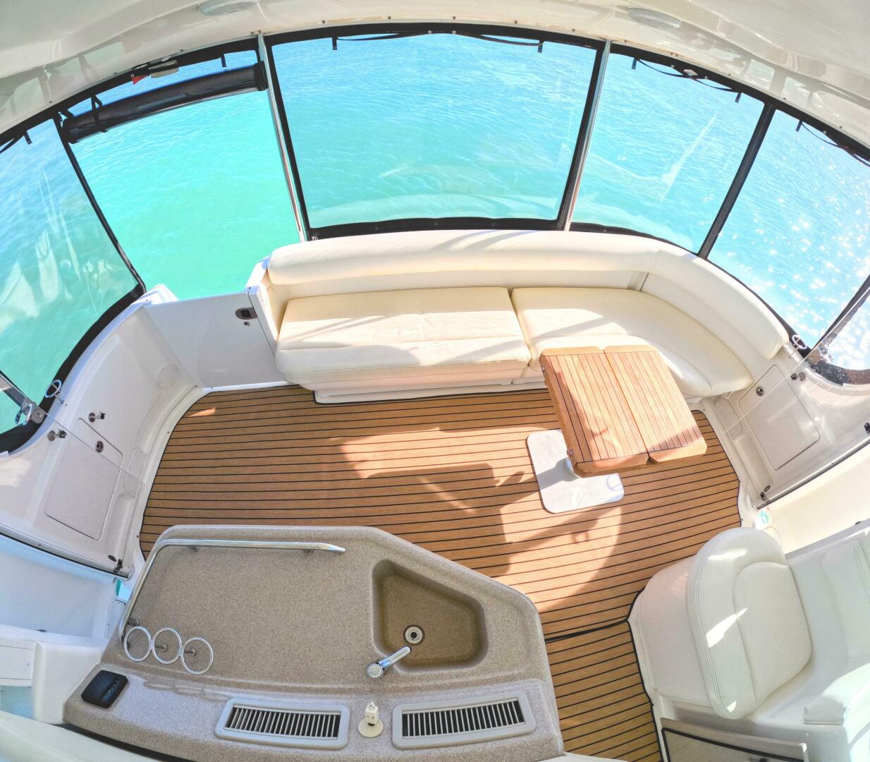 Slide: The Image of Sea Ray 390 Motor Yacht 2004 - 4772281
