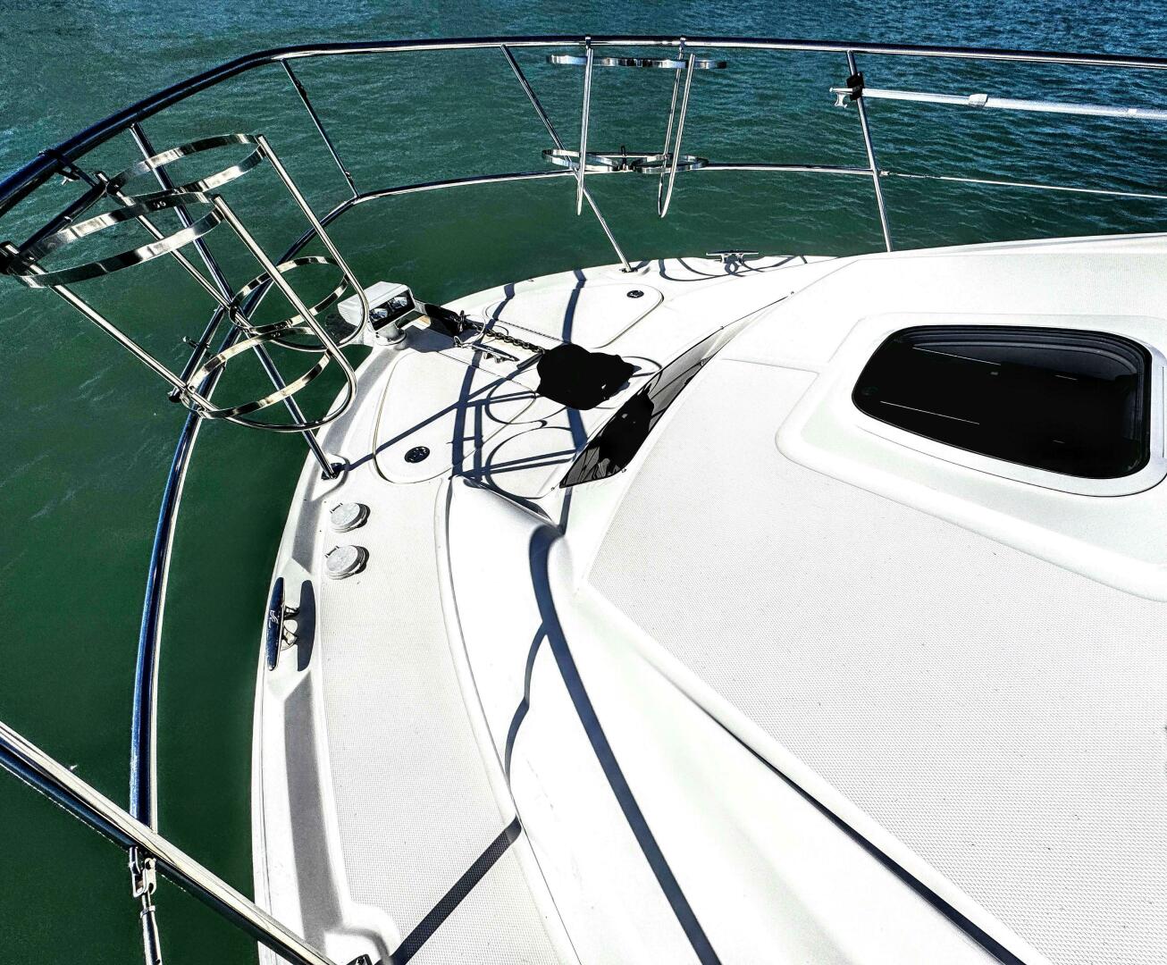 Slide: The Image of Sea Ray 390 Motor Yacht 2004 - 4772291