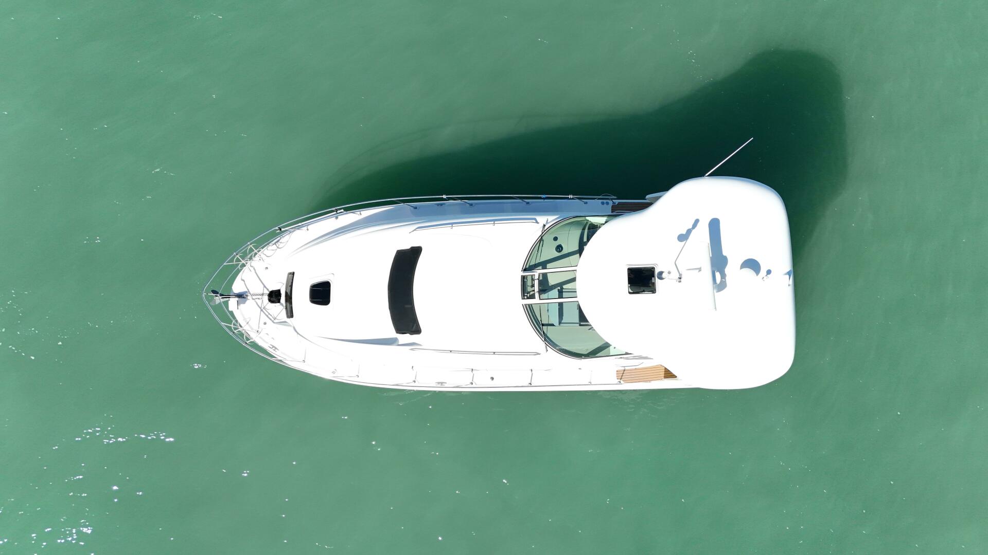 Slide: The Image of Sea Ray 390 Motor Yacht 2004 - 4772293