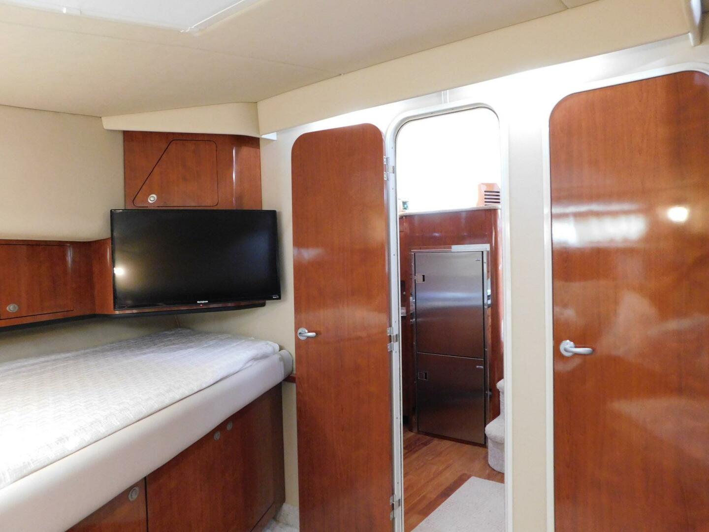 Slide: The Image of Sea Ray 390 Motor Yacht 2004 - 5402683