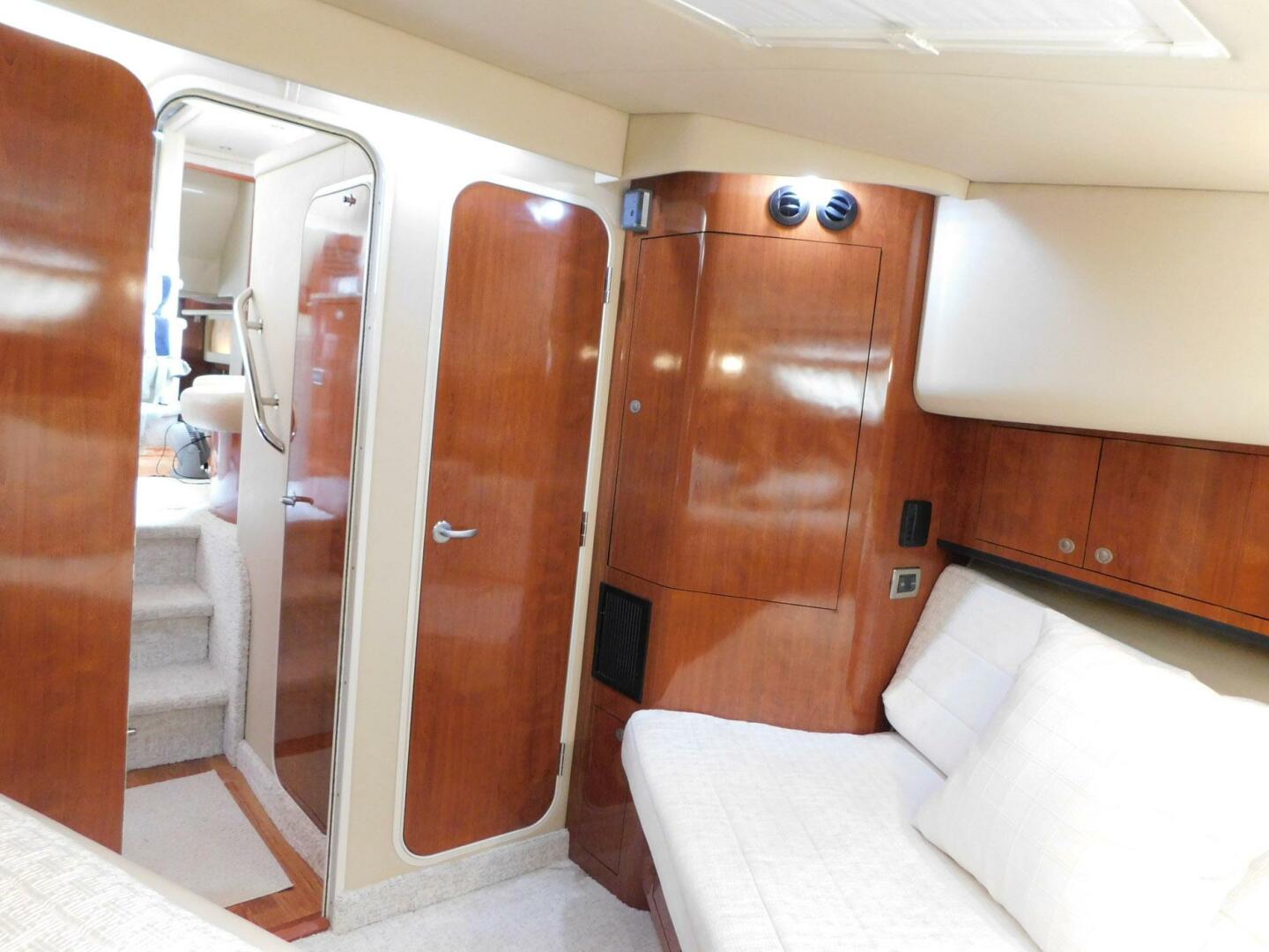 Slide: The Image of Sea Ray 390 Motor Yacht 2004 - 5402684