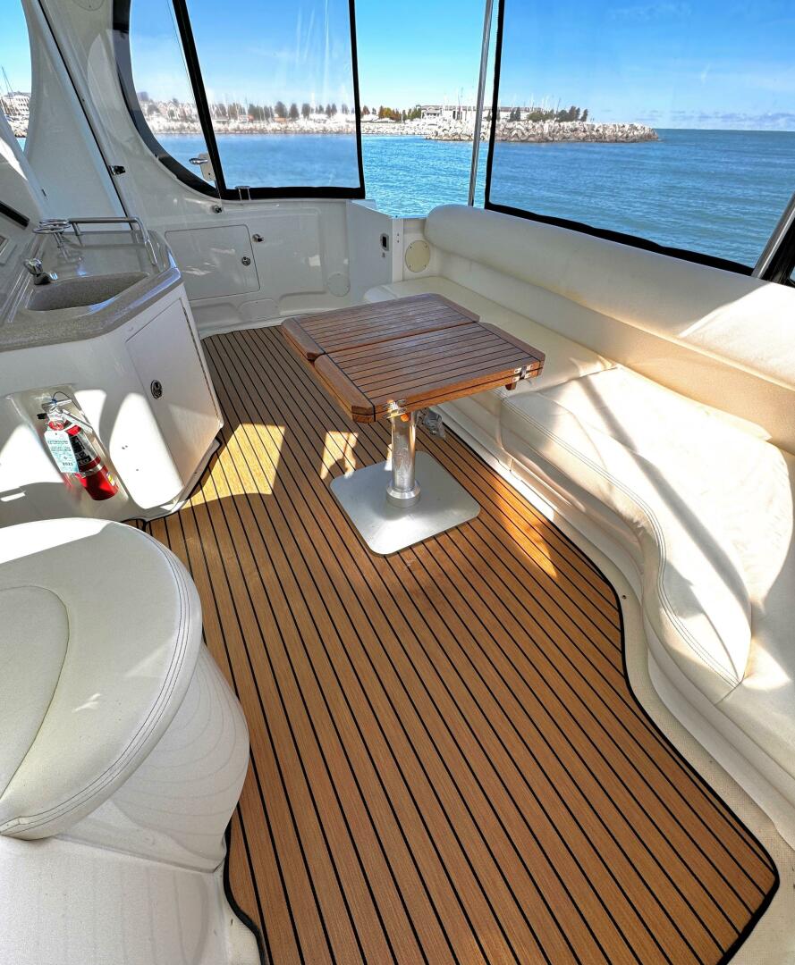 Slide: The Image of Sea Ray 390 Motor Yacht 2004 - 4772295