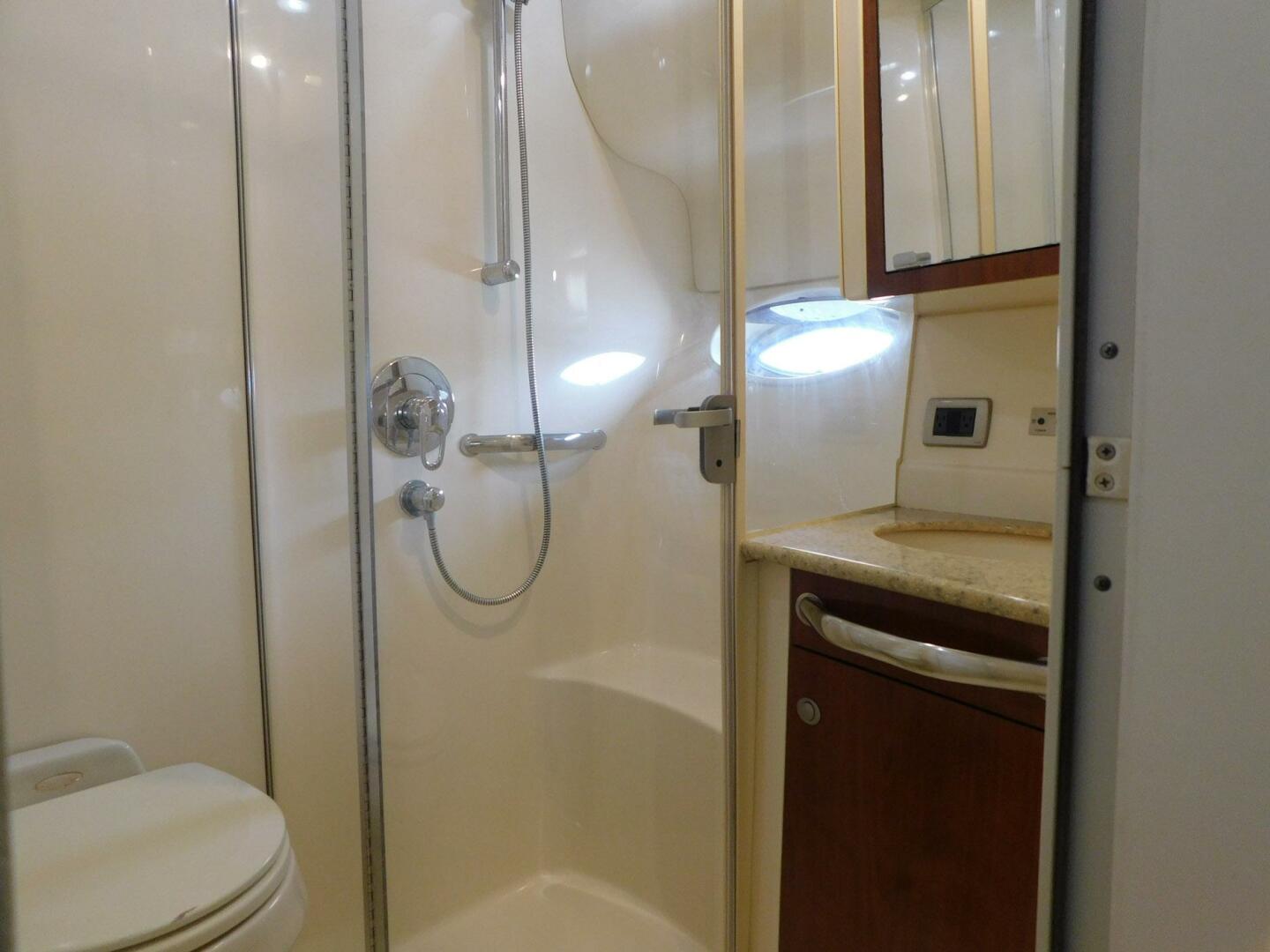 Slide: The Image of Sea Ray 390 Motor Yacht 2004 - 5402685
