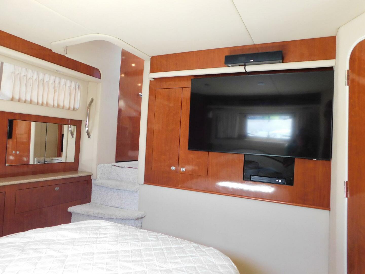 Slide: The Image of Sea Ray 390 Motor Yacht 2004 - 5402687