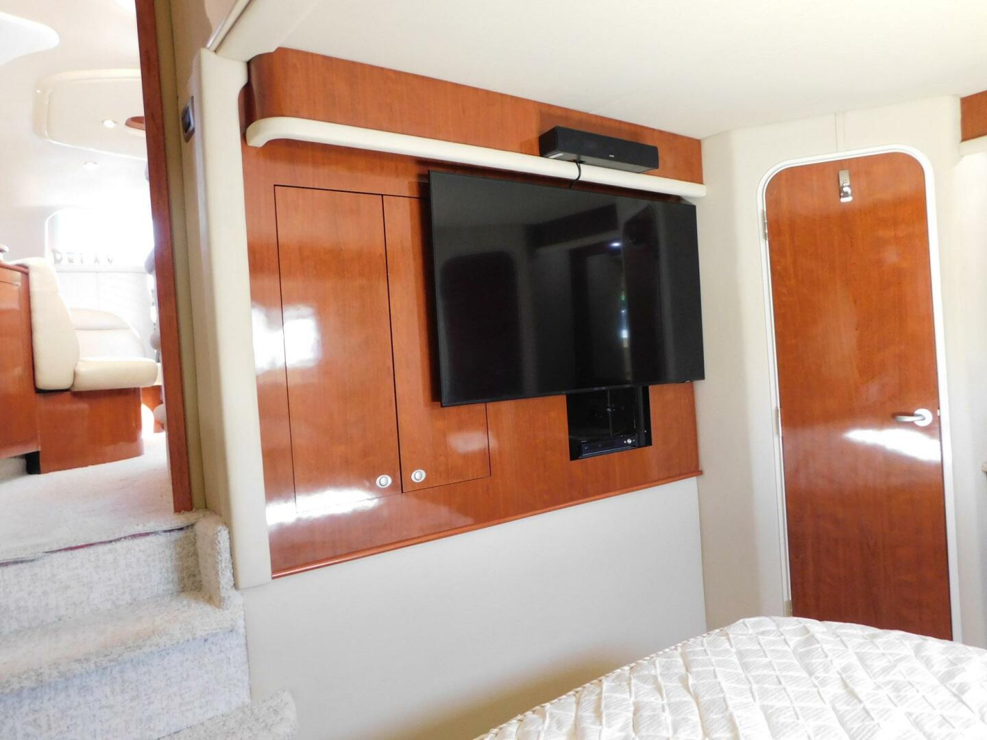 Slide: The Image of Sea Ray 390 Motor Yacht 2004 - 5402688