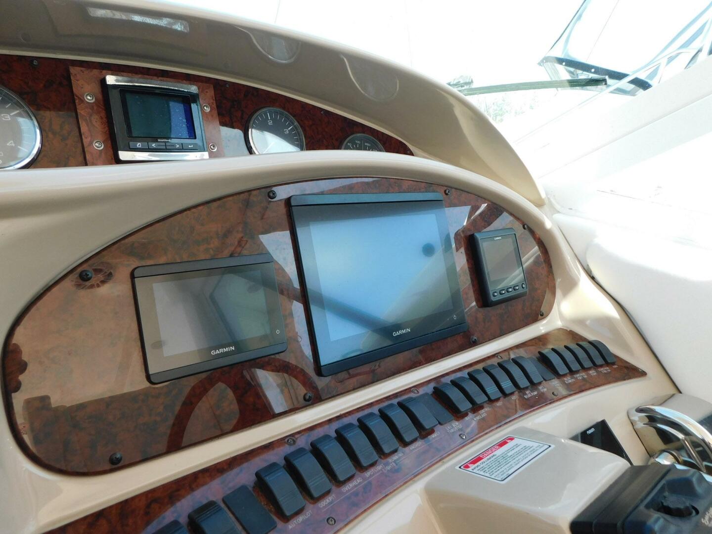 Slide: The Image of Sea Ray 390 Motor Yacht 2004 - 5402698
