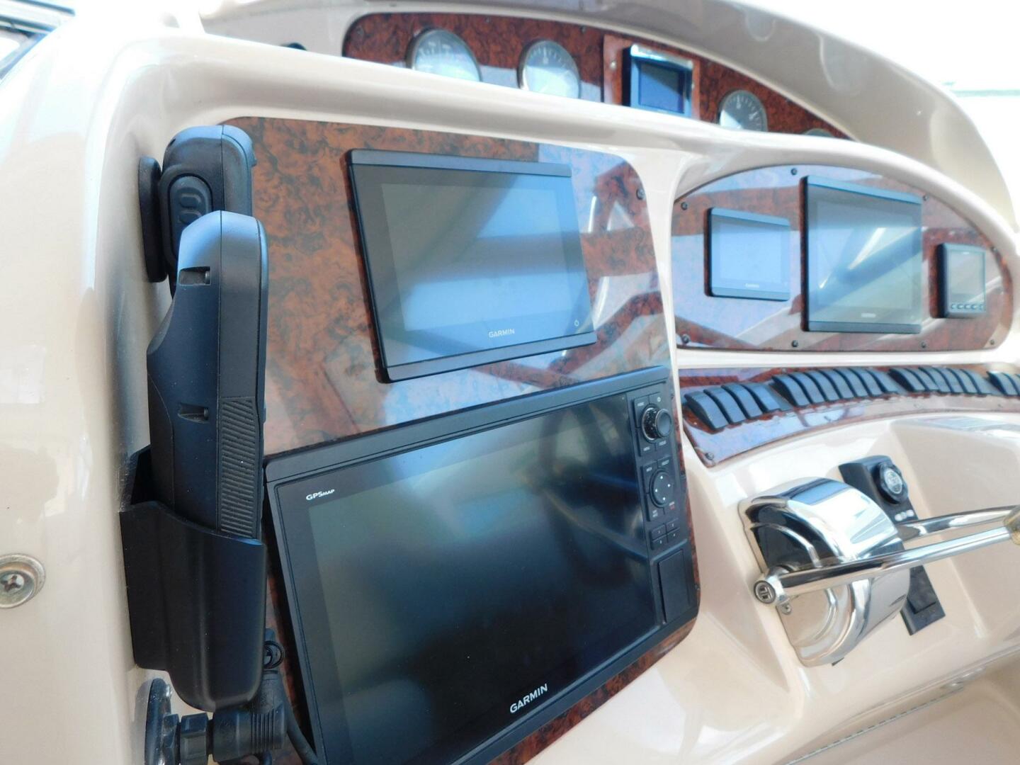 Slide: The Image of Sea Ray 390 Motor Yacht 2004 - 5402699