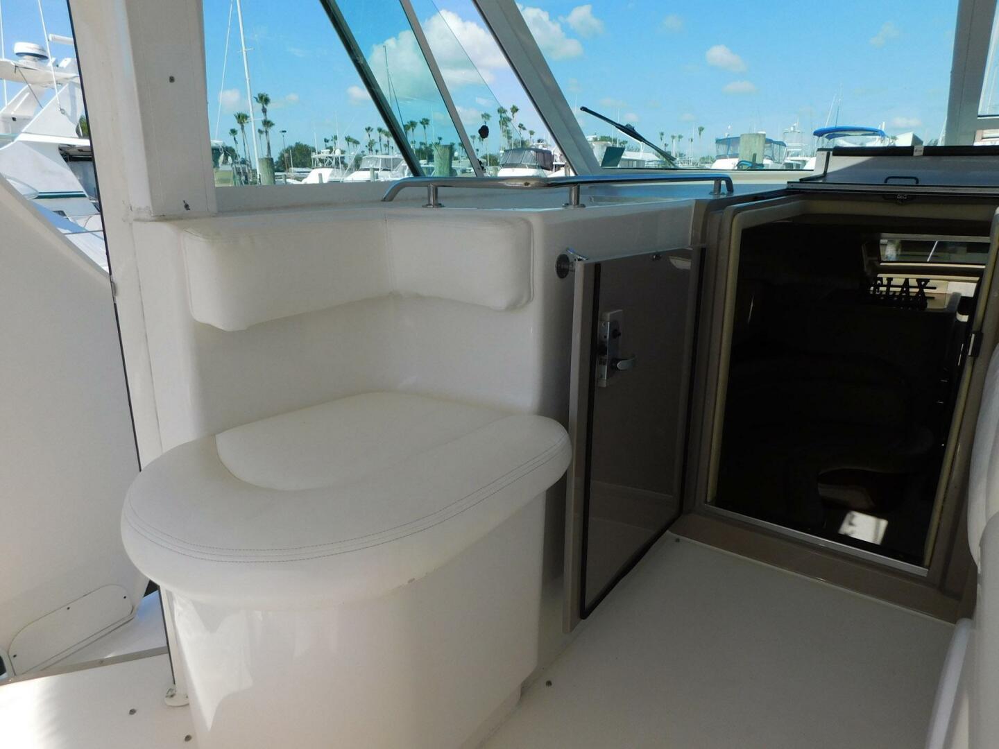Slide: The Image of Sea Ray 390 Motor Yacht 2004 - 5402701