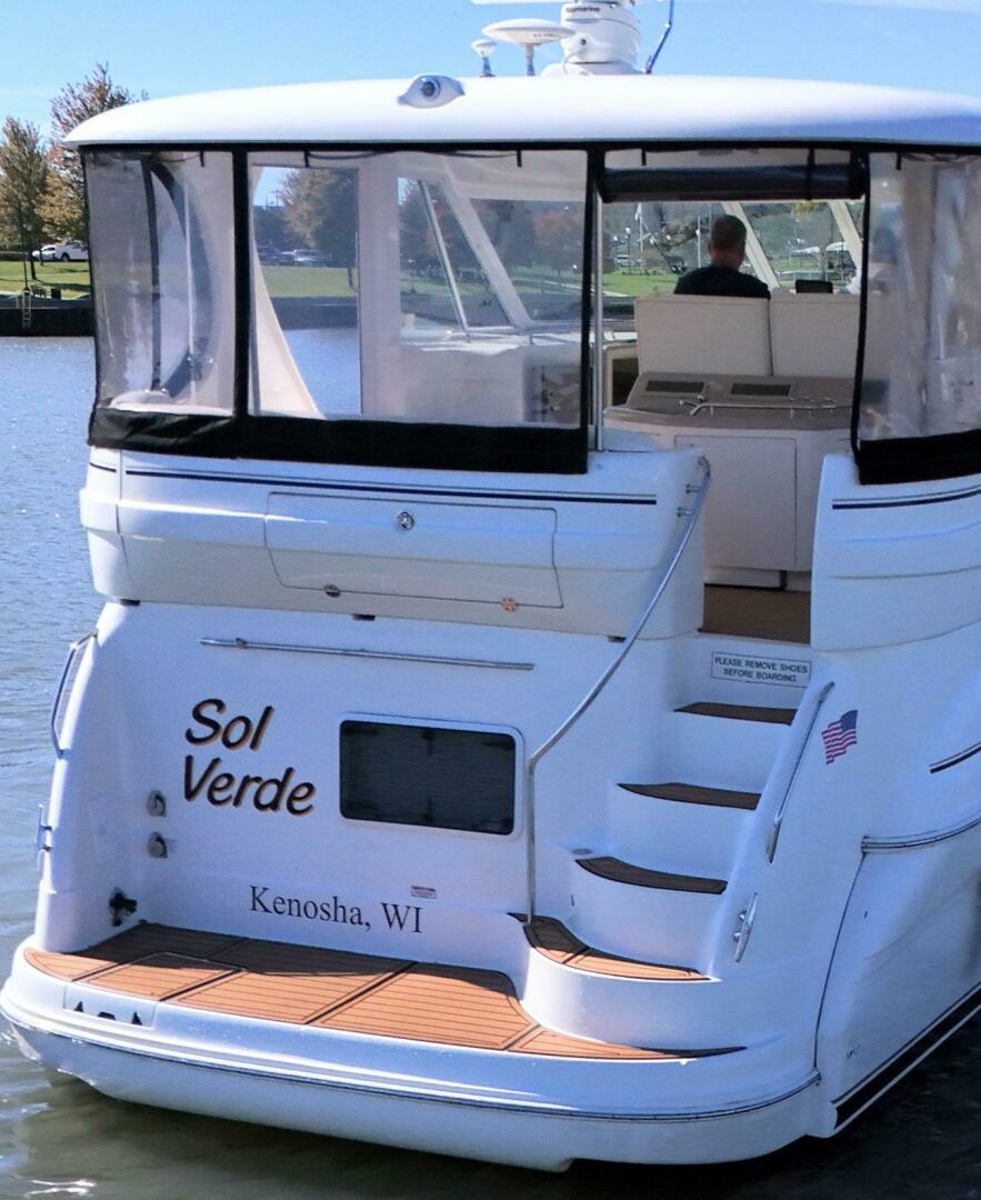 Slide: The Image of Sea Ray 390 Motor Yacht 2004 - 4772284