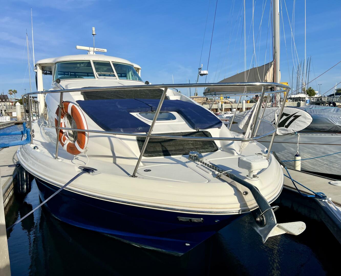 Slide: The Image of Sea Ray 390 Motor Yacht 2005 - 5074108