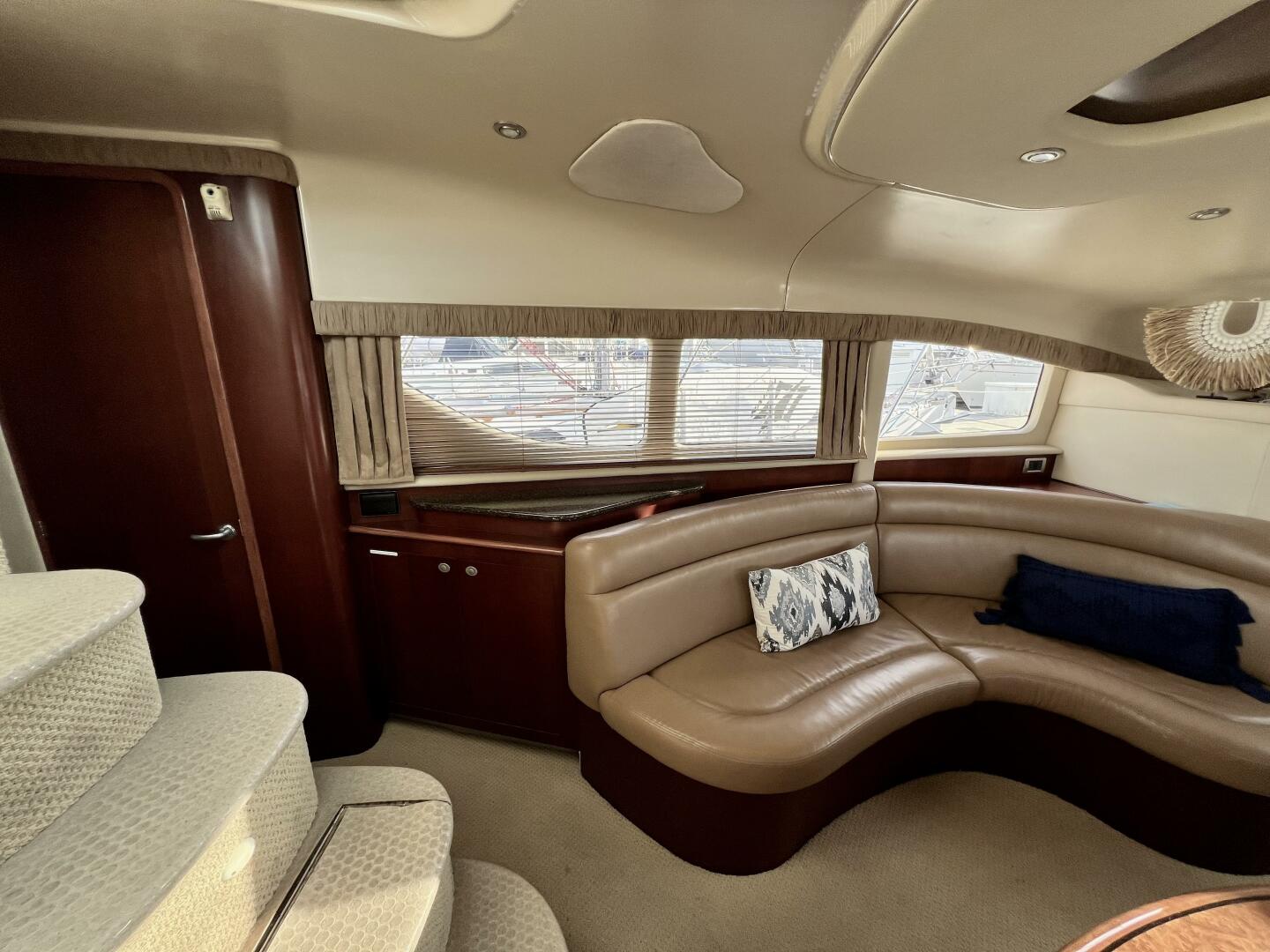 Slide: The Image of Sea Ray 390 Motor Yacht 2005 - 5074135