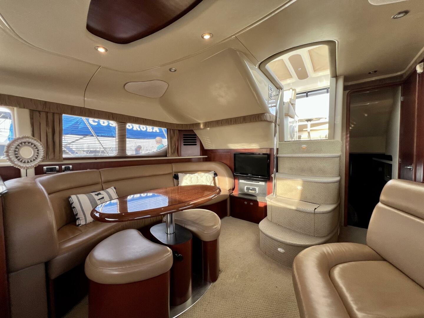 Slide: The Image of Sea Ray 390 Motor Yacht 2005 - 5074138
