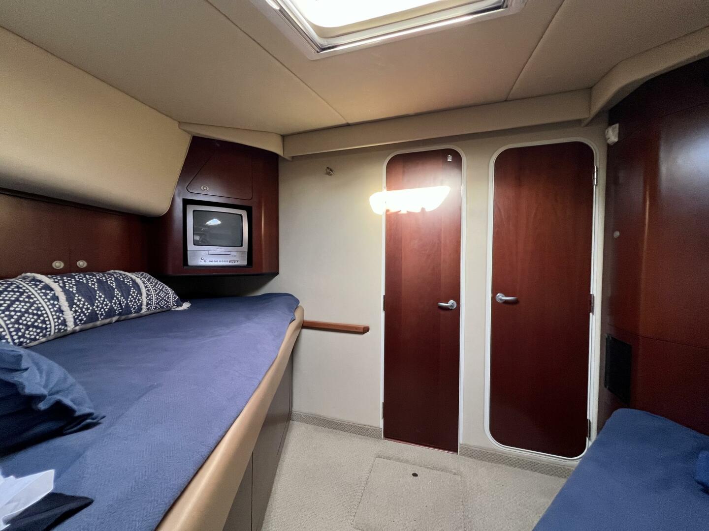 Slide: The Image of Sea Ray 390 Motor Yacht 2005 - 5074148