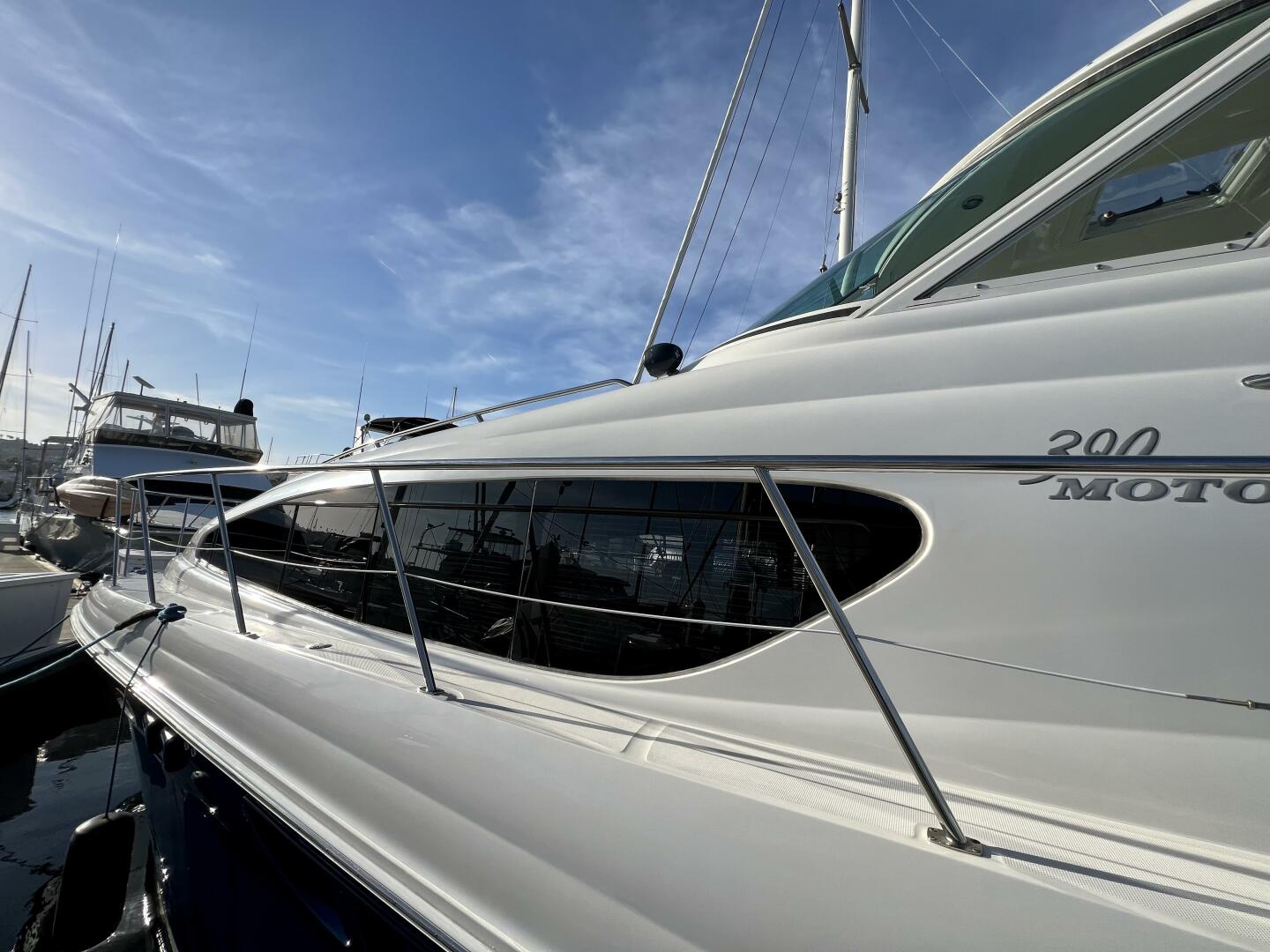 Slide: The Image of Sea Ray 390 Motor Yacht 2005 - 5074112