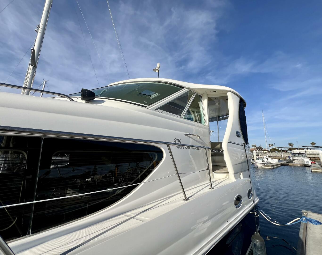 Slide: The Image of Sea Ray 390 Motor Yacht 2005 - 5074114