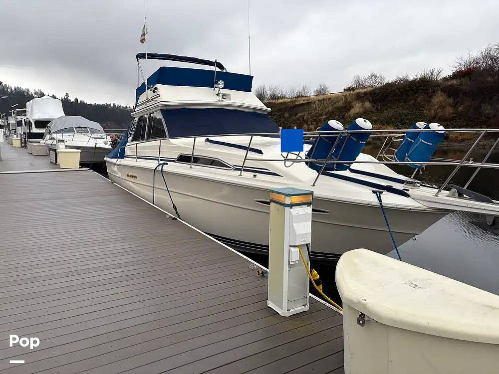 Slide: The Image of Sea Ray 390 Sportfisher 1985 - 15001470