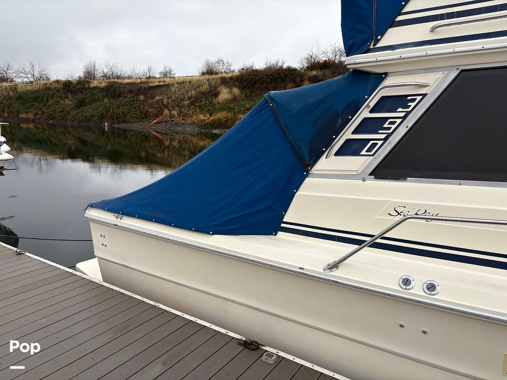 Slide: The Image of Sea Ray 390 Sportfisher 1985 - 15000608