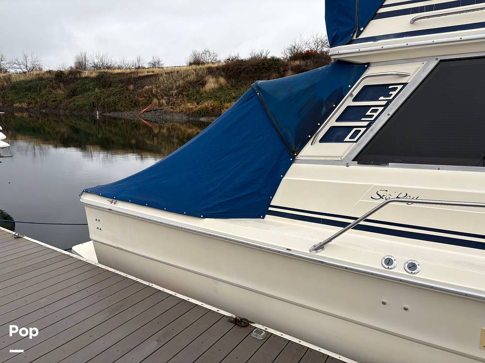 Slide: The Image of Sea Ray 390 Sportfisher 1985 - 15000609