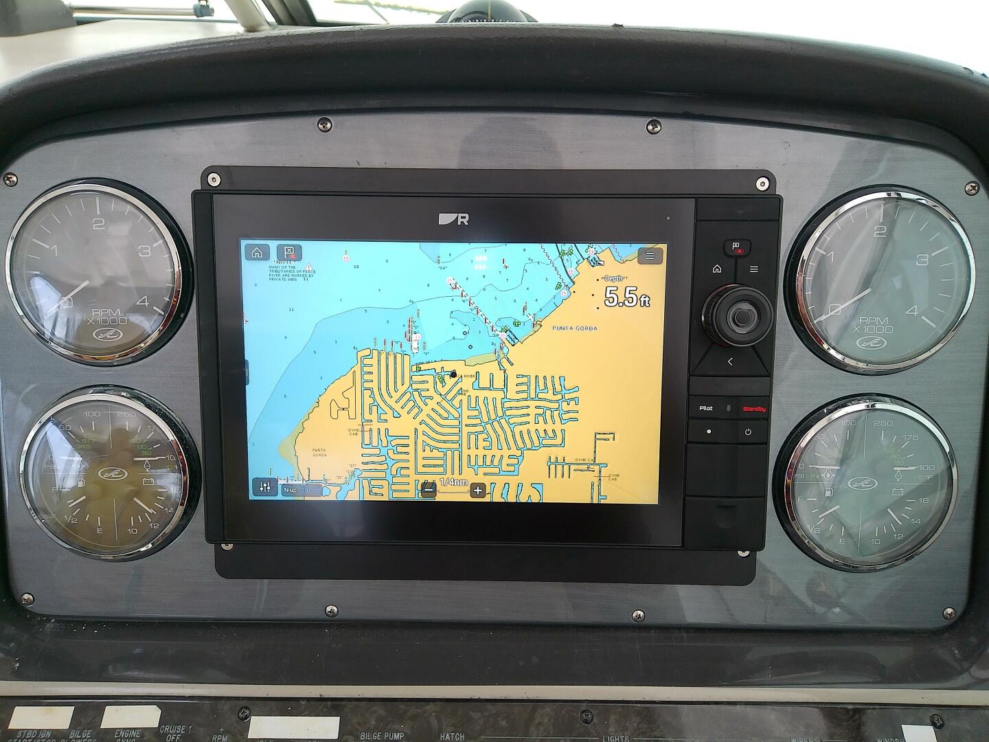 Slide: The Image of Sea Ray 390 Sundancer 2005 - 5373588