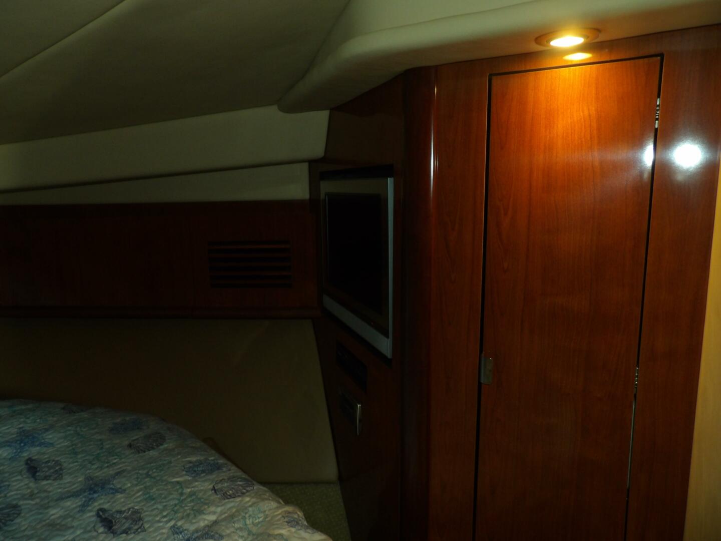 Slide: The Image of Sea Ray 390 Sundancer 2005 - 4488293