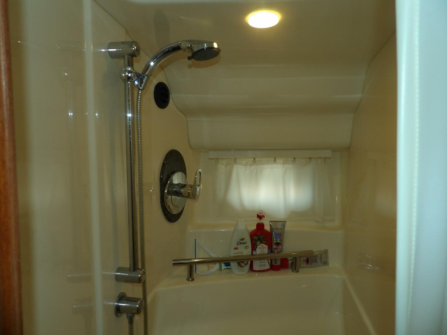 Slide: The Image of Sea Ray 390 Sundancer 2005 - 4488294